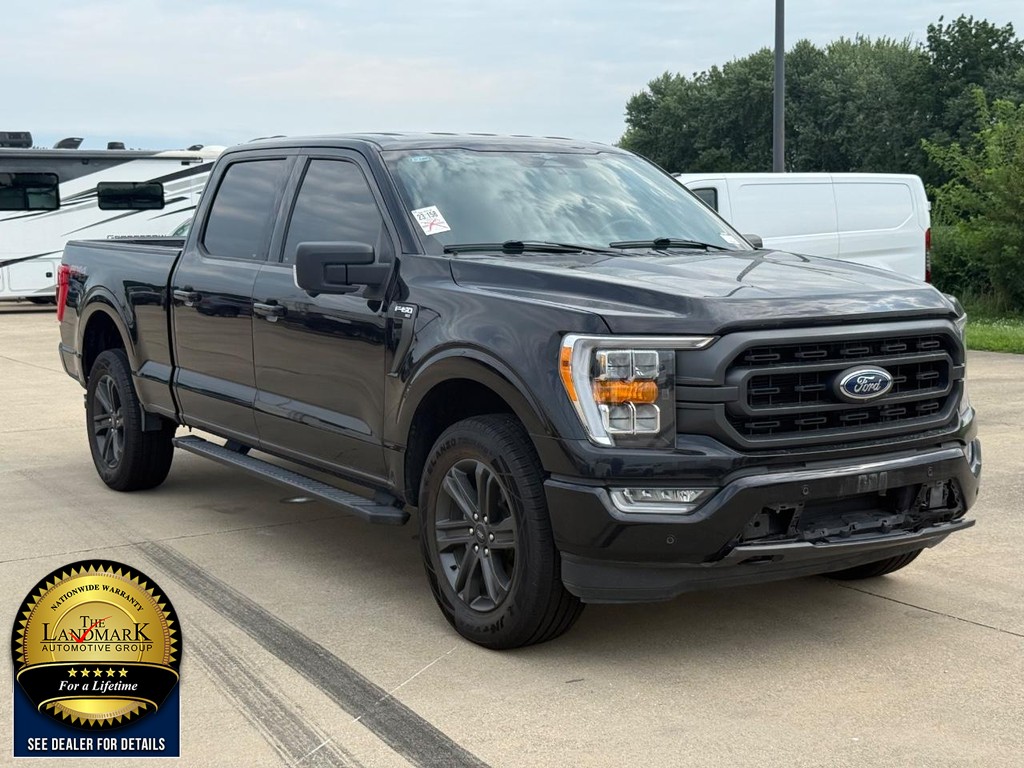 Ford F-150 Vehicle Full-screen Gallery Image 3