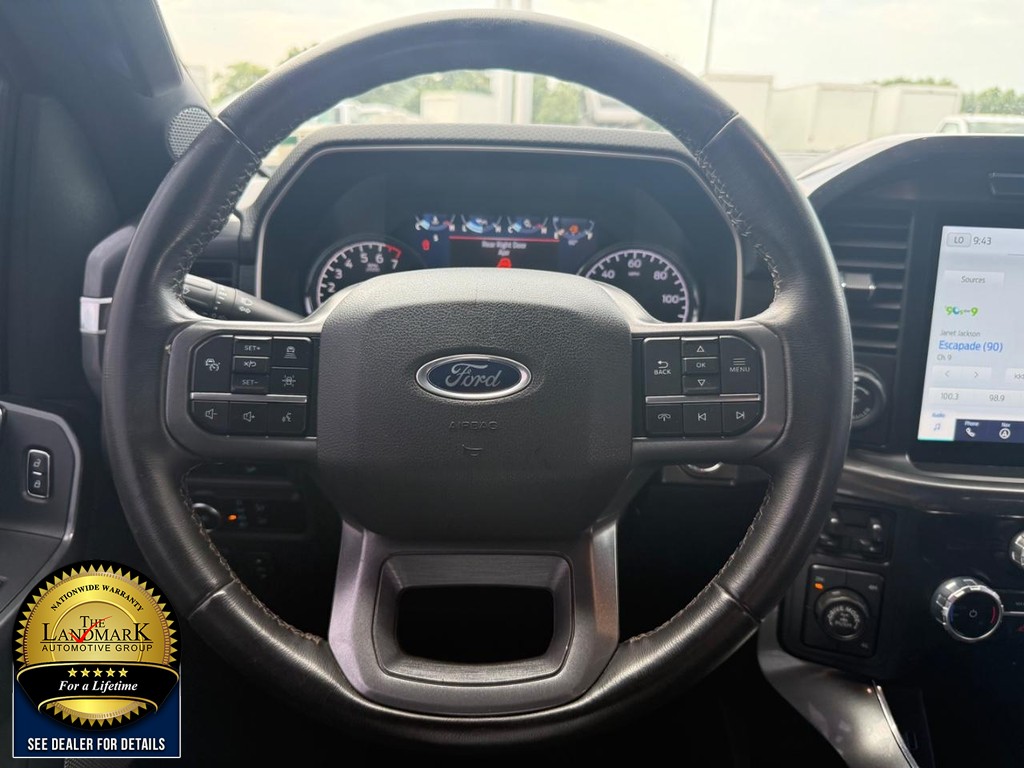 Ford F-150 Vehicle Full-screen Gallery Image 18