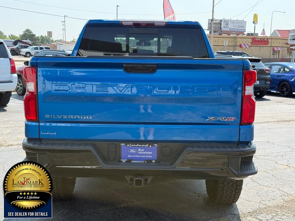 Chevrolet Silverado 1500 Vehicle Full-screen Gallery Image 6