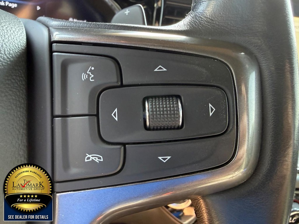 Chevrolet Silverado 1500 Vehicle Full-screen Gallery Image 11
