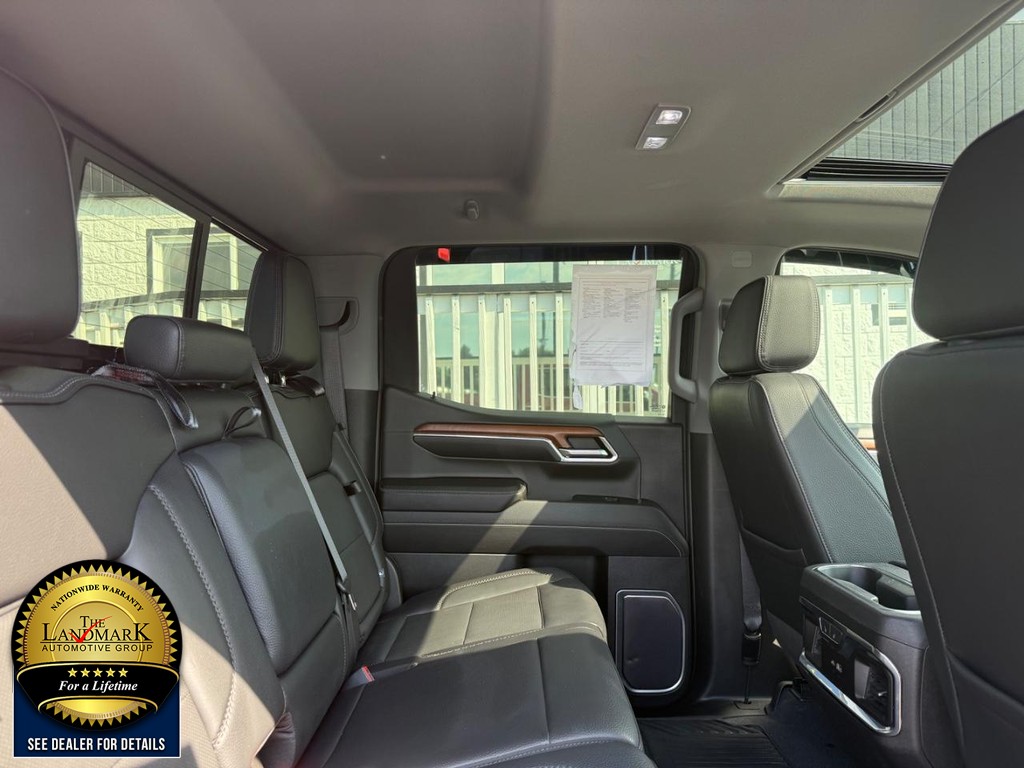 GMC Sierra 1500 Vehicle Full-screen Gallery Image 16