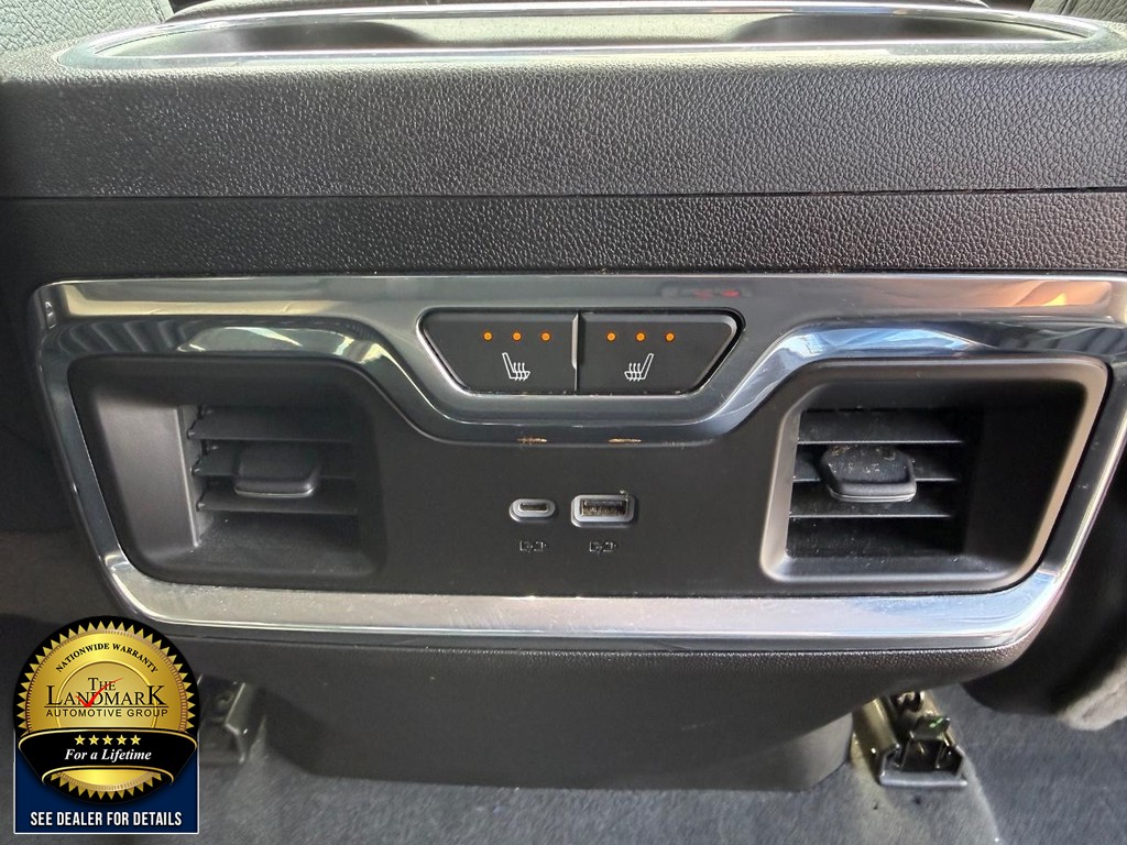 GMC Sierra 1500 Vehicle Full-screen Gallery Image 17