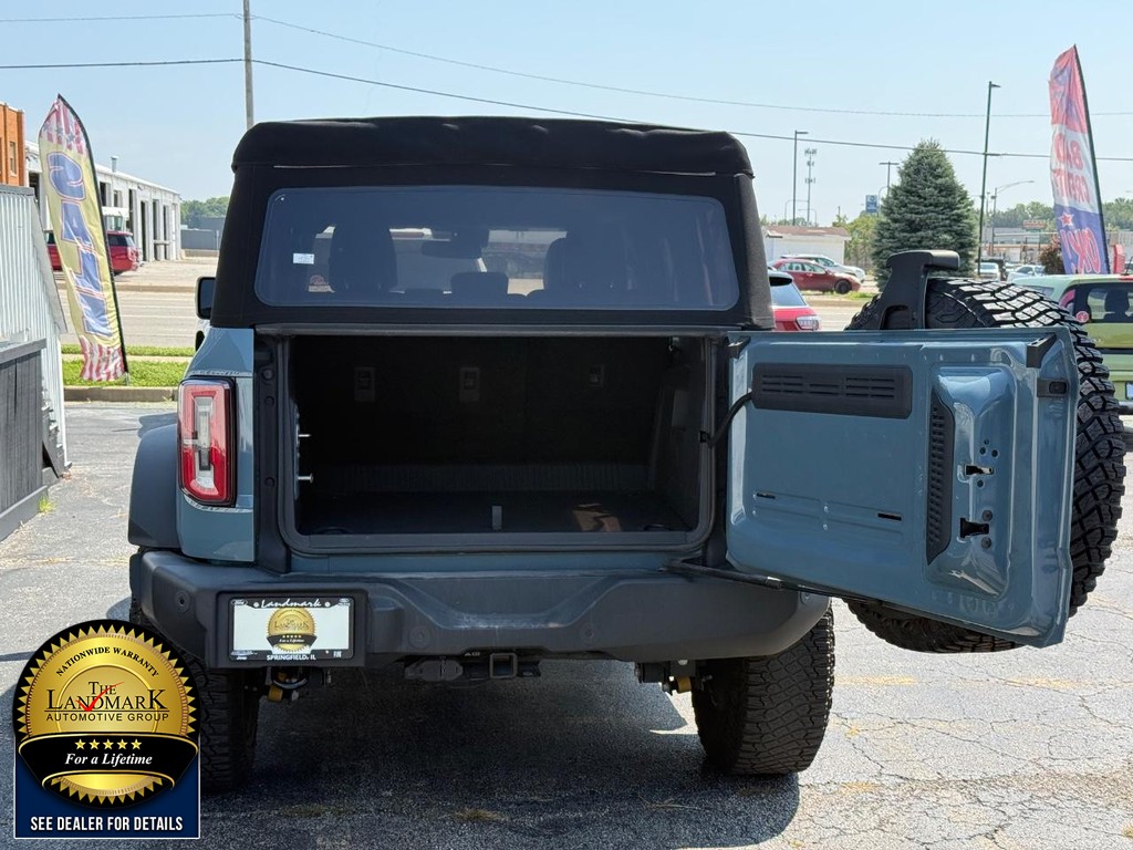 Ford Bronco Vehicle Full-screen Gallery Image 20