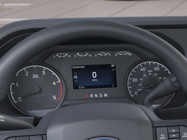 Ford F-450SD Vehicle Full-screen Gallery Image 13