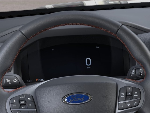 Ford Explorer Vehicle Full-screen Gallery Image 13