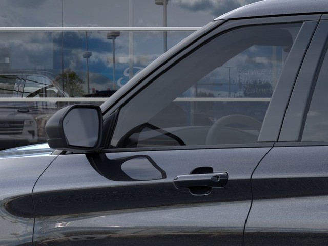 Ford Explorer Vehicle Full-screen Gallery Image 20