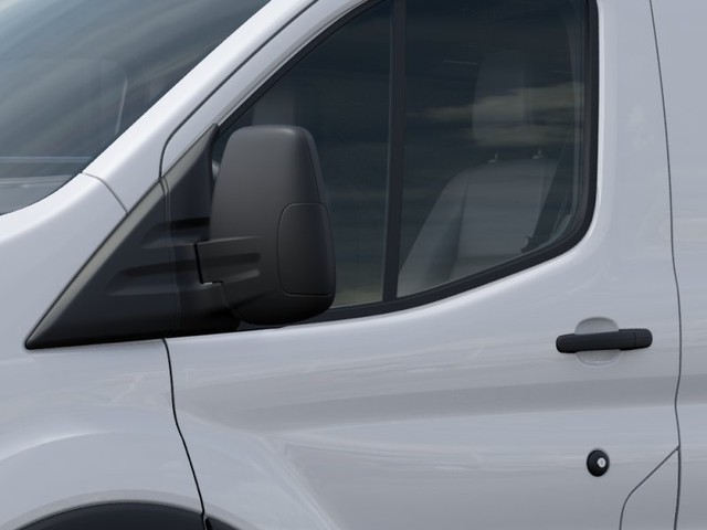 Ford Transit-150 Vehicle Full-screen Gallery Image 20