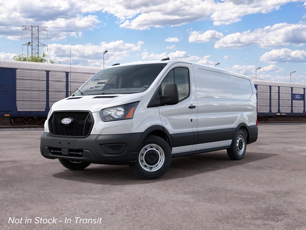 Ford Transit-150 Vehicle Full-screen Gallery Image 2