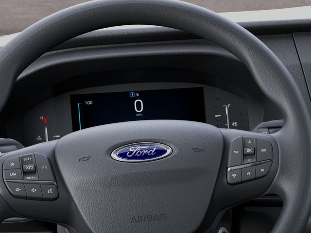 Ford Transit-150 Vehicle Full-screen Gallery Image 13