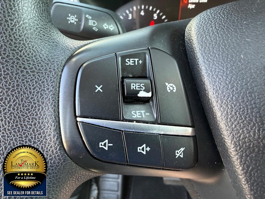 Ford Escape Vehicle Full-screen Gallery Image 10