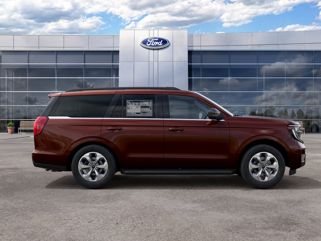 Ford Expedition Vehicle Full-screen Gallery Image 5