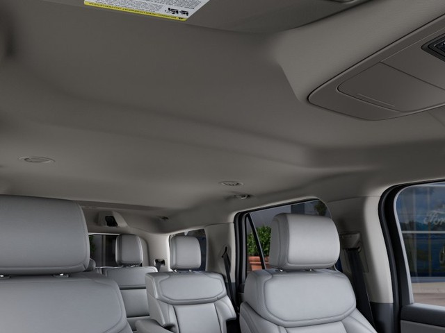 Ford Expedition Vehicle Full-screen Gallery Image 22