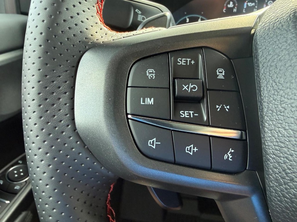 Ford Ranger Vehicle Full-screen Gallery Image 10