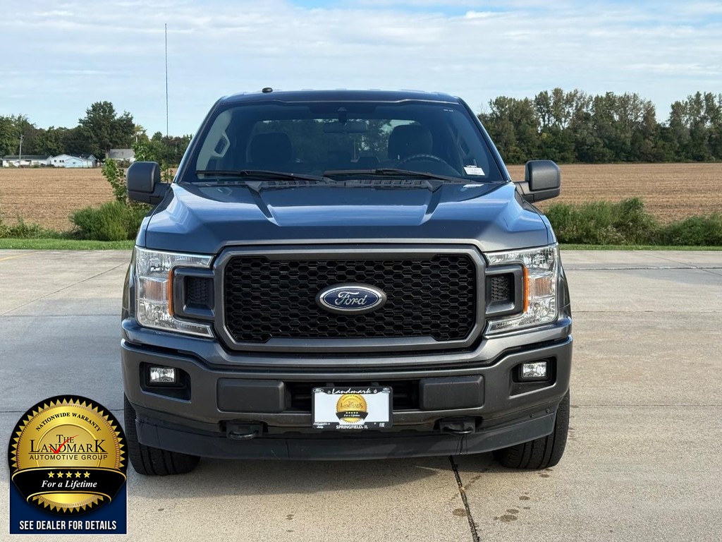 Ford F-150 Vehicle Full-screen Gallery Image 2