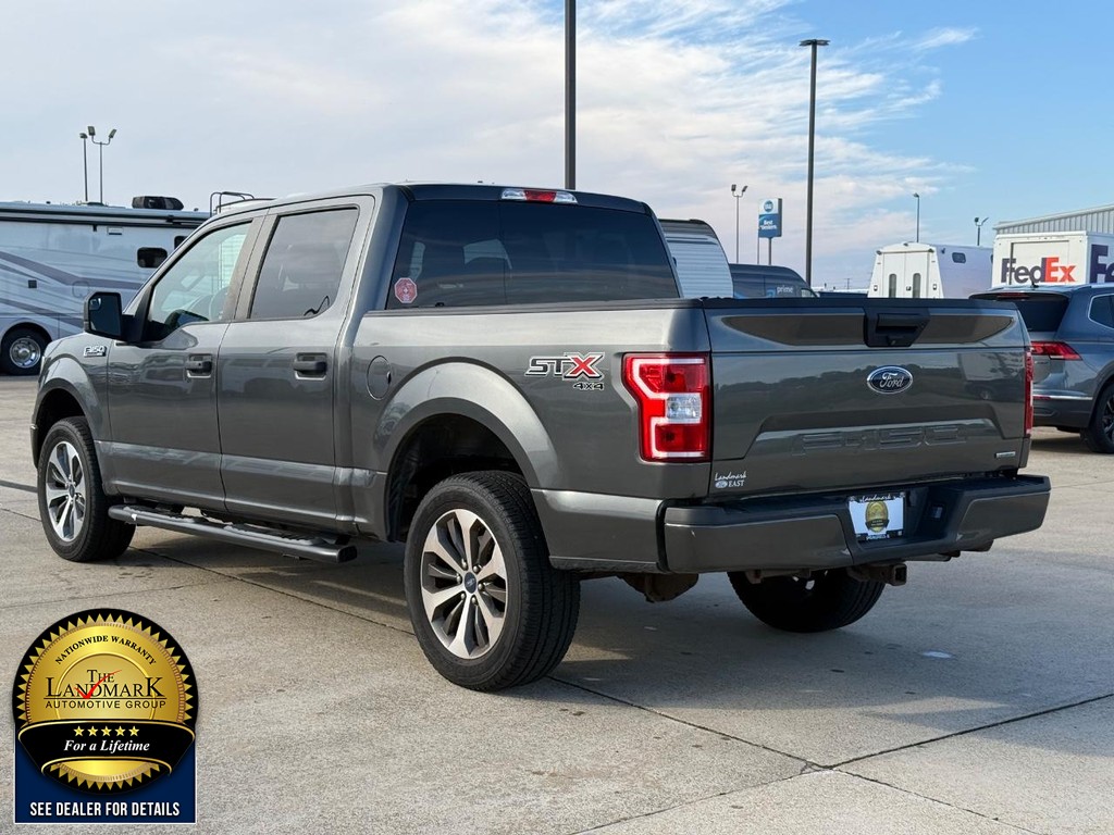 Ford F-150 Vehicle Full-screen Gallery Image 7