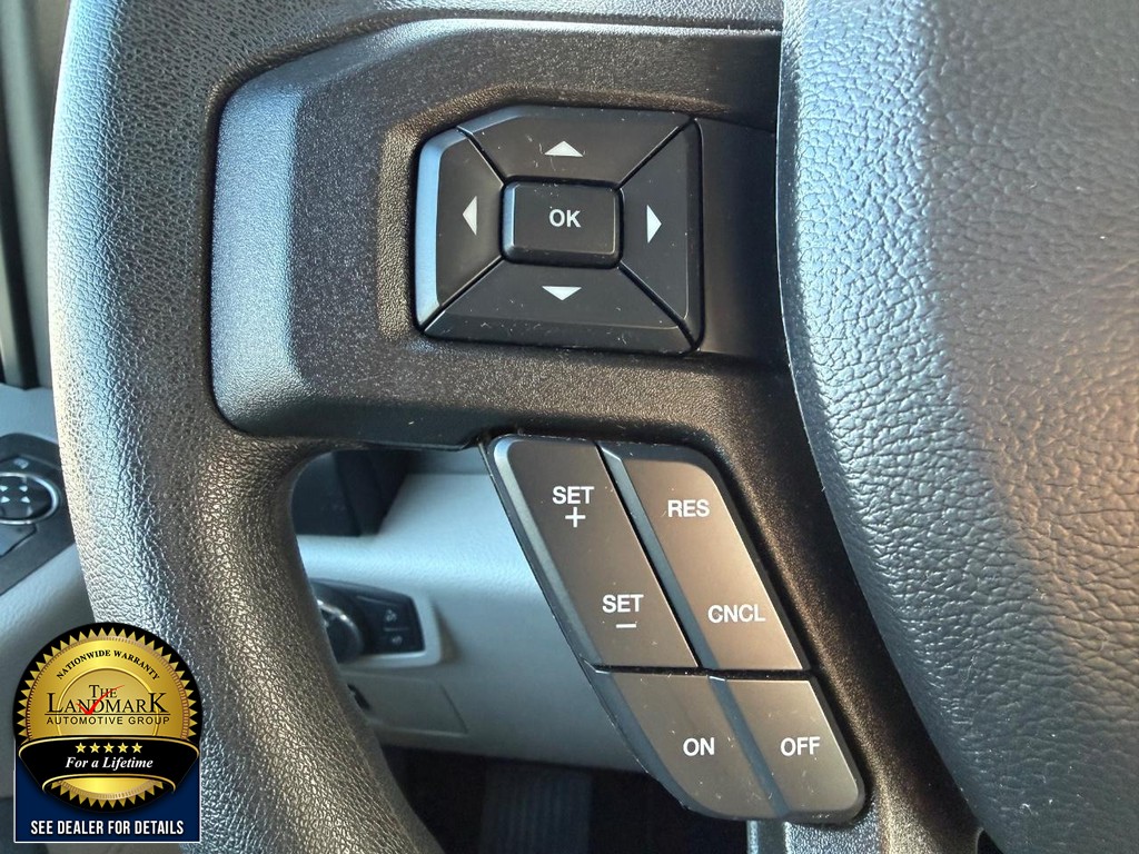 Ford F-150 Vehicle Full-screen Gallery Image 10
