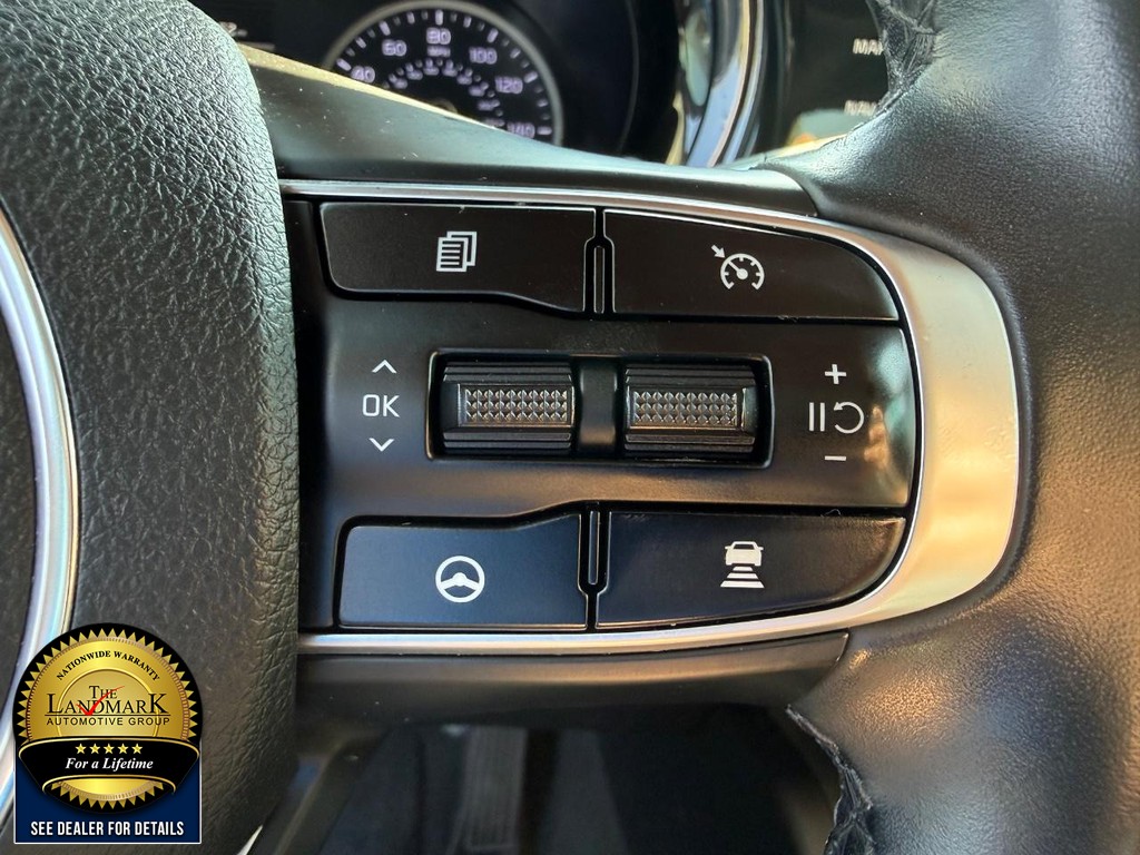 Kia K5 Vehicle Full-screen Gallery Image 11