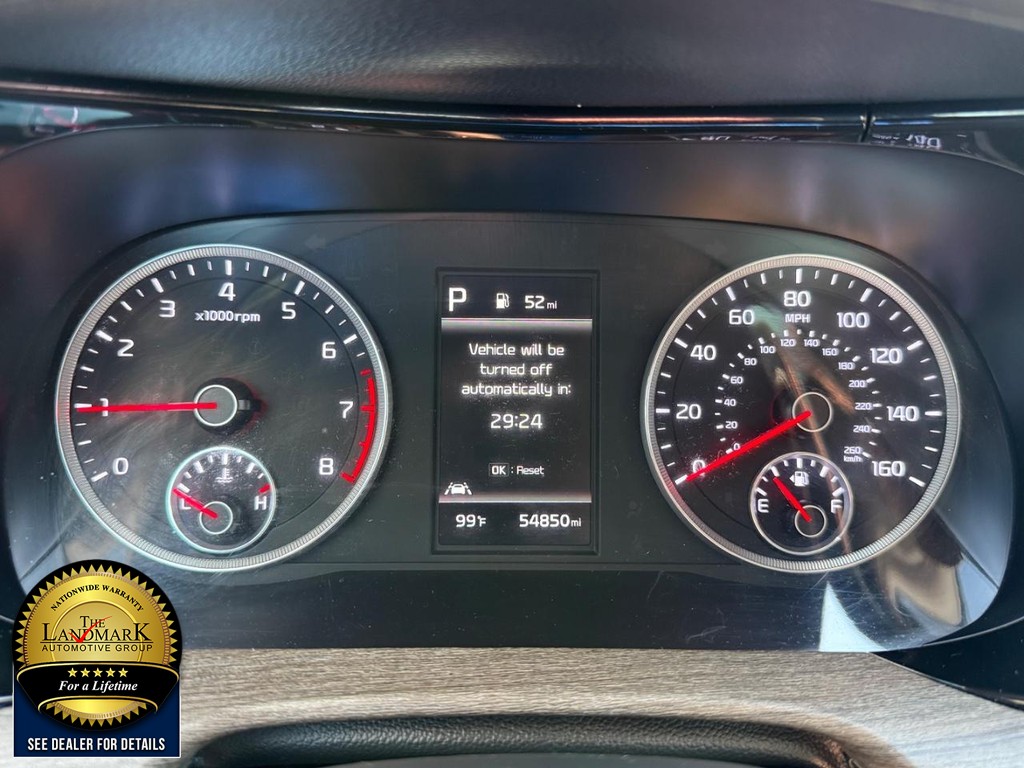 Kia K5 Vehicle Full-screen Gallery Image 12
