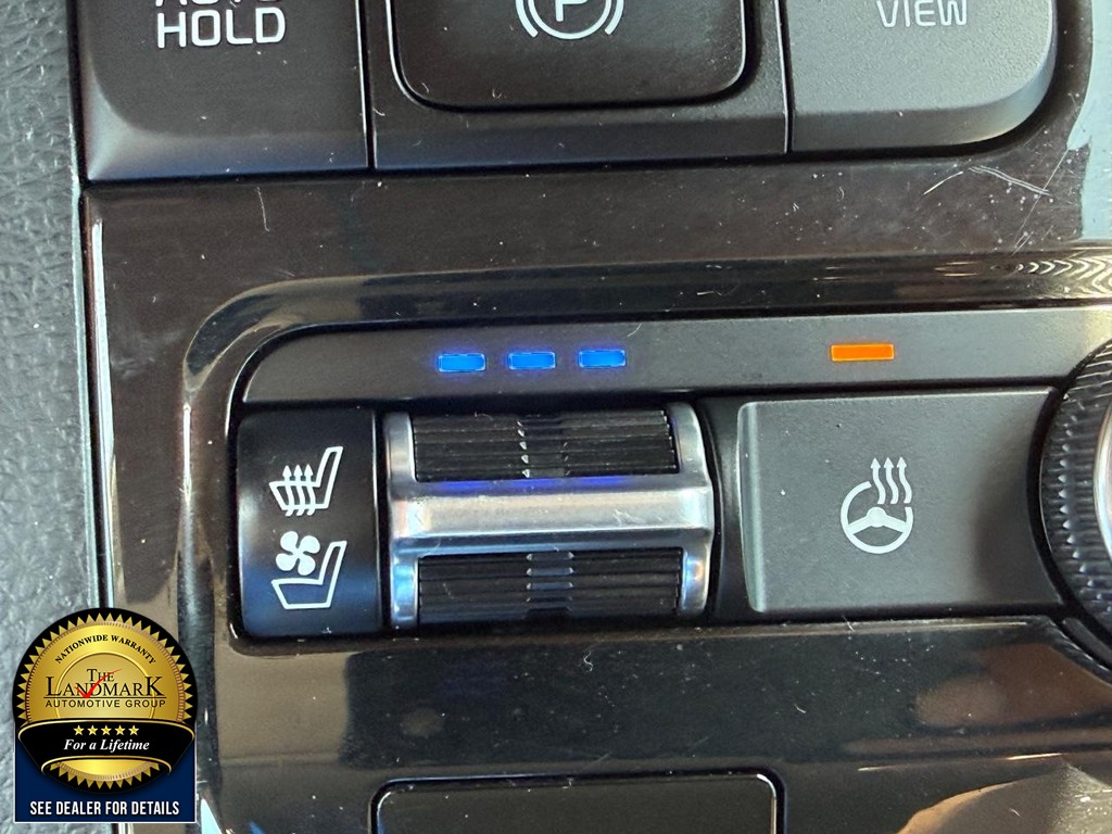 Kia K5 Vehicle Full-screen Gallery Image 14