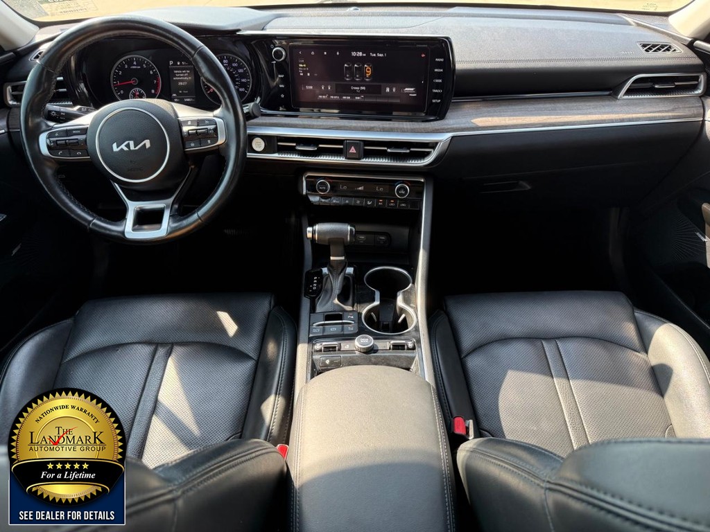 Kia K5 Vehicle Full-screen Gallery Image 17