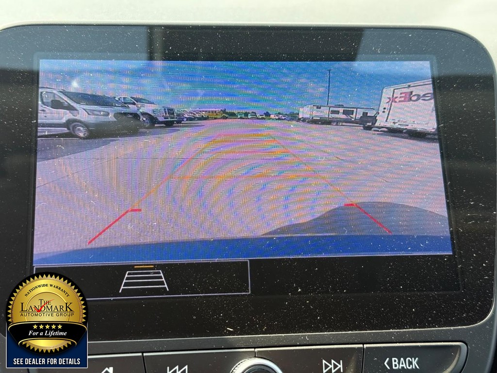 Chevrolet Malibu Vehicle Full-screen Gallery Image 13