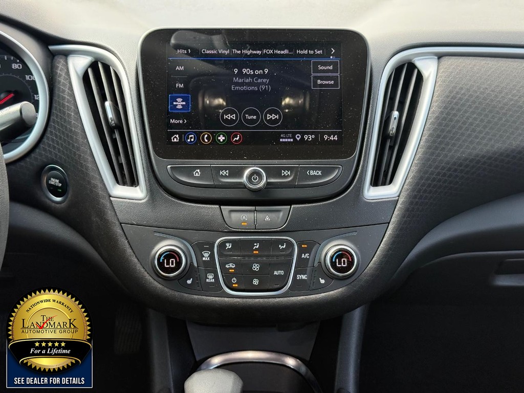 Chevrolet Malibu Vehicle Full-screen Gallery Image 18