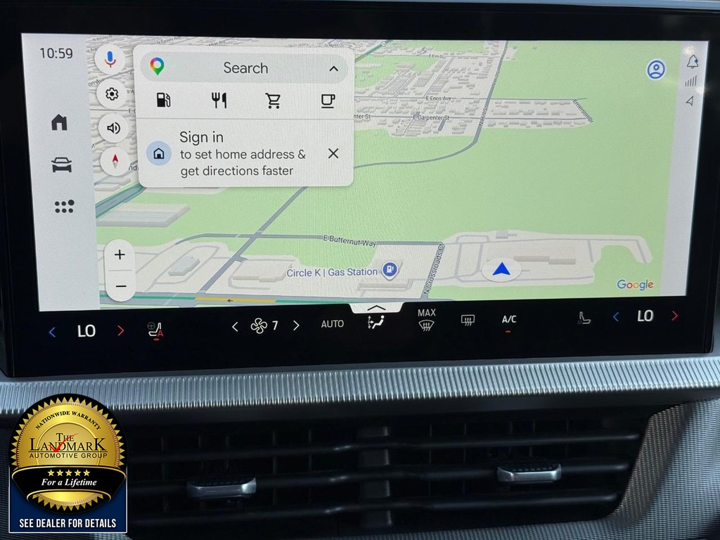 Ford Explorer Vehicle Full-screen Gallery Image 15