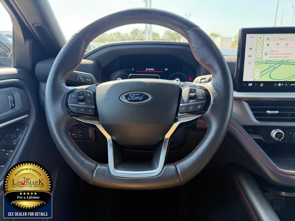 Ford Explorer Vehicle Full-screen Gallery Image 20
