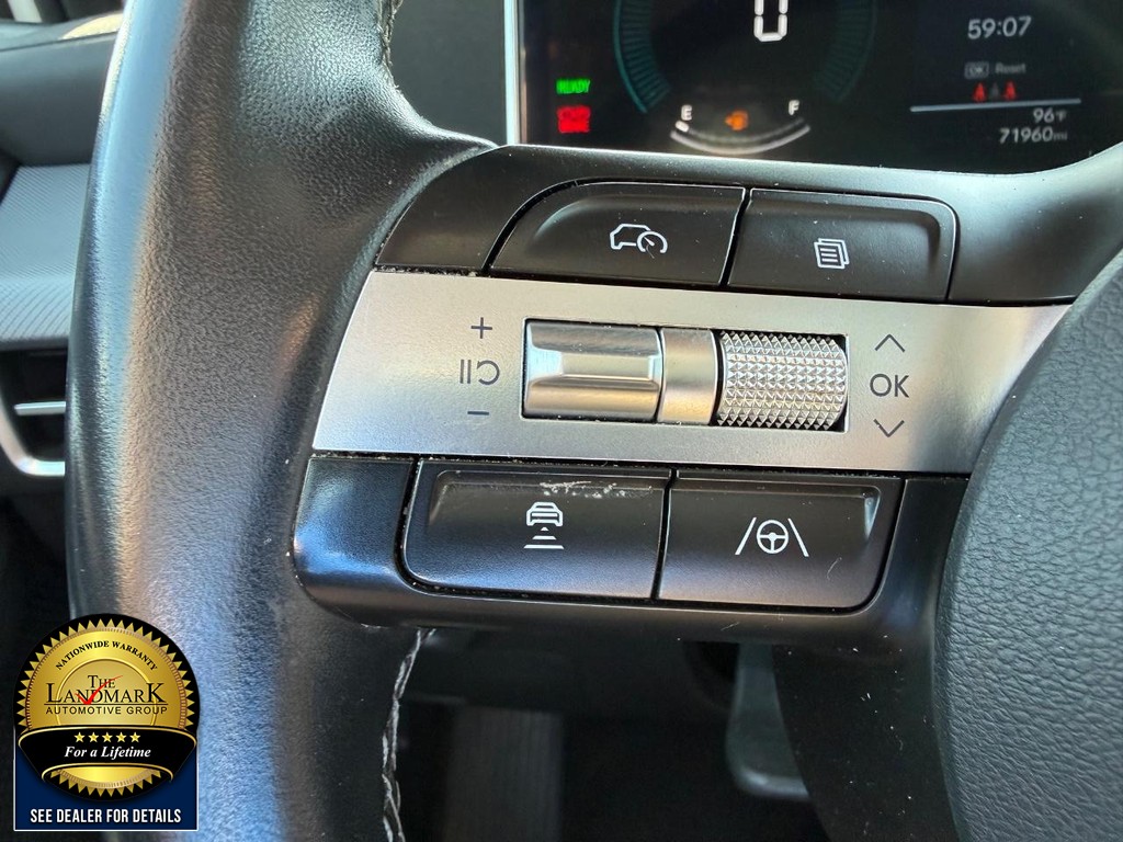 Hyundai Sonata Hybrid Vehicle Full-screen Gallery Image 10