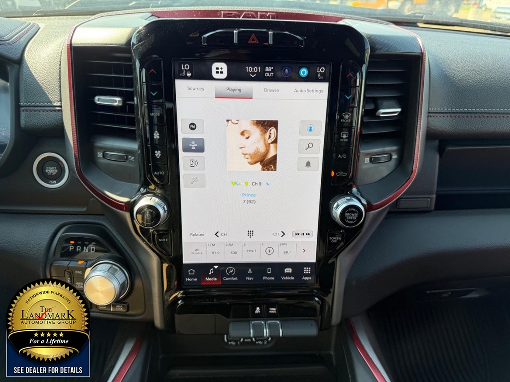 Ram 1500 Vehicle Full-screen Gallery Image 19