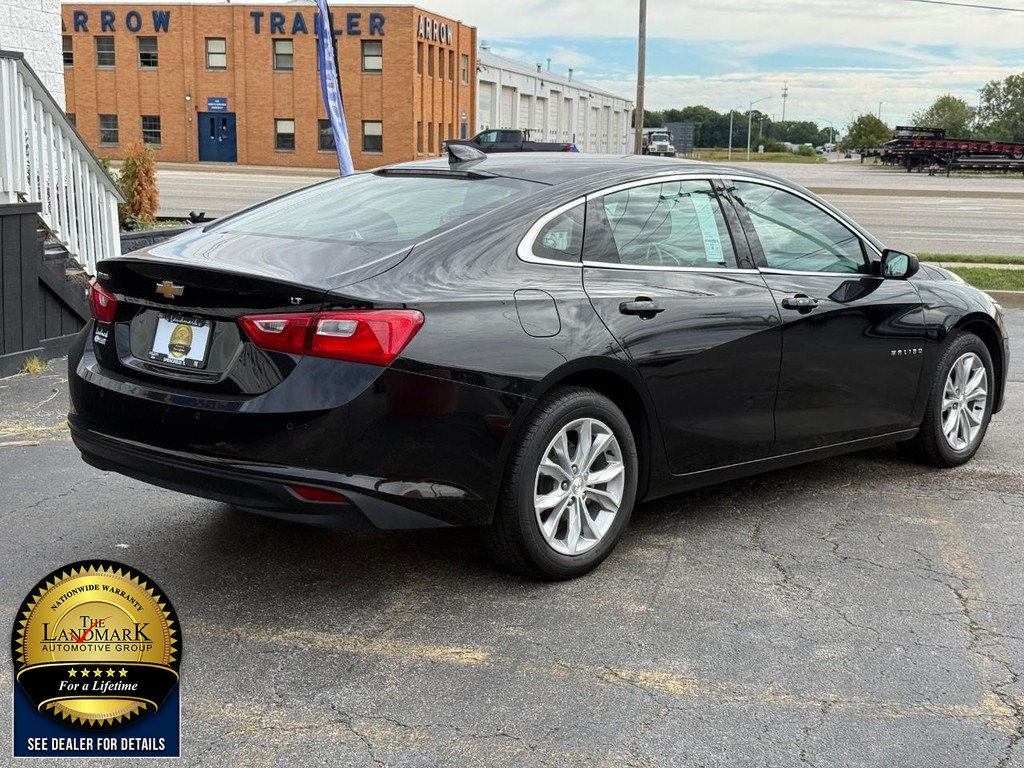 Chevrolet Malibu Vehicle Full-screen Gallery Image 5