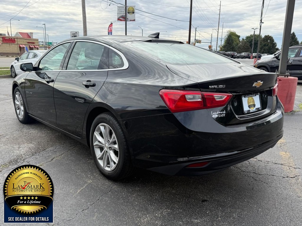 Chevrolet Malibu Vehicle Full-screen Gallery Image 7