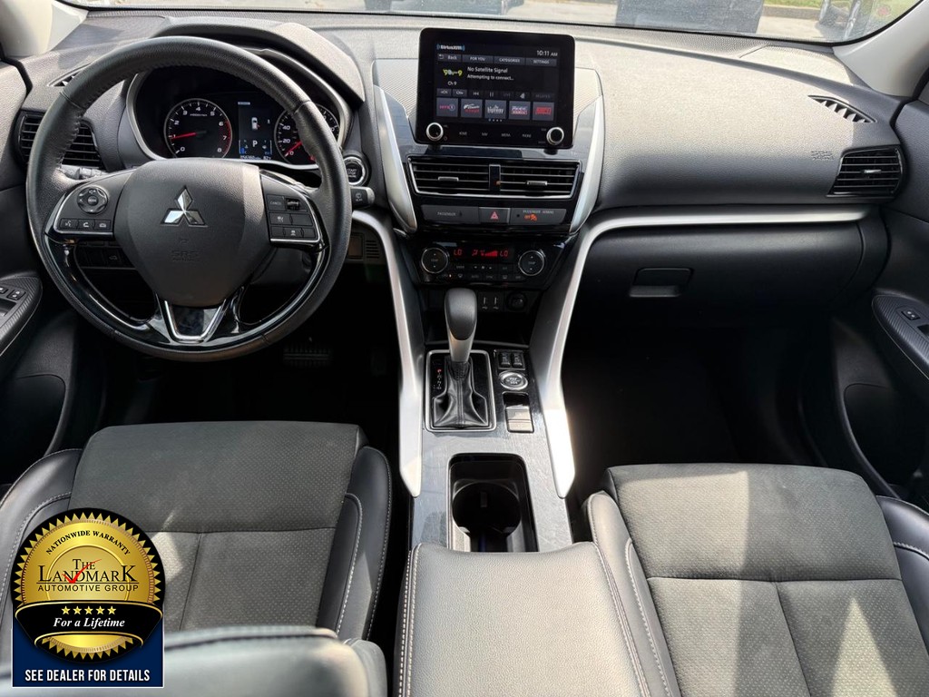 Mitsubishi Eclipse Cross Vehicle Full-screen Gallery Image 17