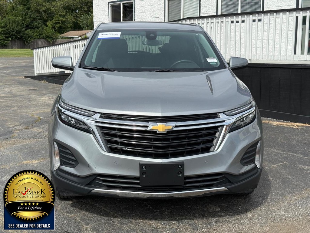 Chevrolet Equinox Vehicle Full-screen Gallery Image 2