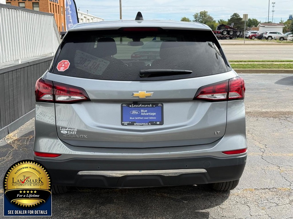 Chevrolet Equinox Vehicle Full-screen Gallery Image 6