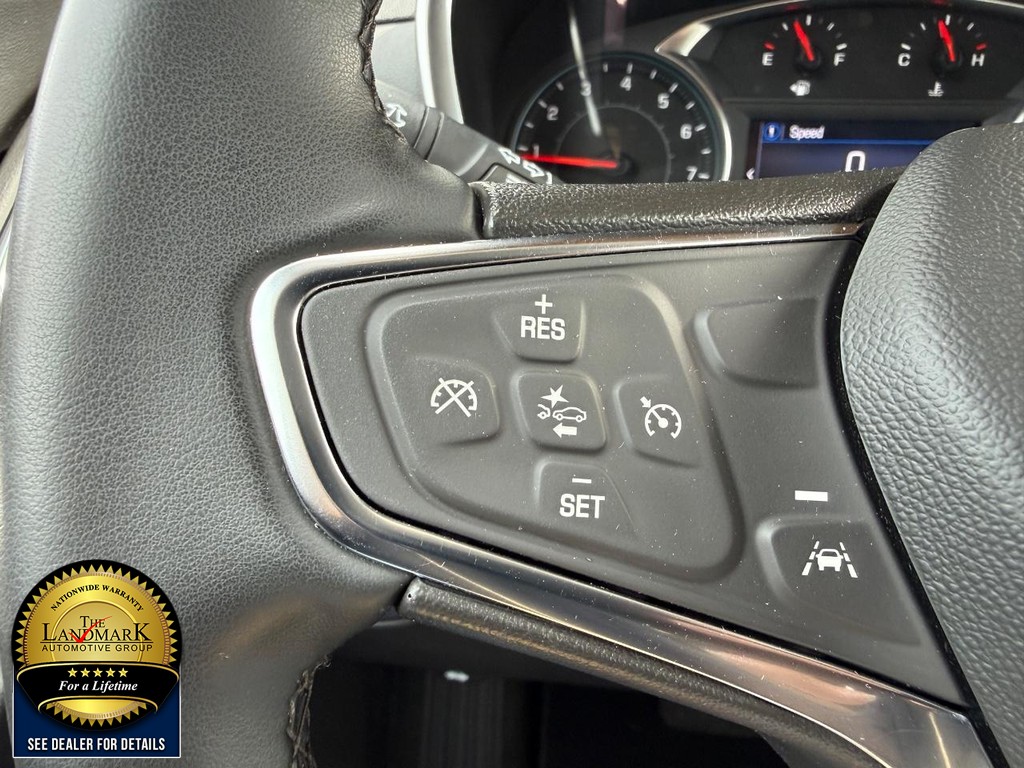 Chevrolet Equinox Vehicle Full-screen Gallery Image 10