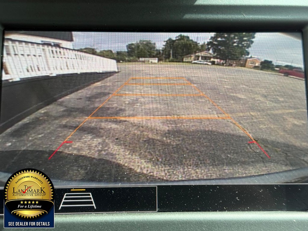 Chevrolet Equinox Vehicle Full-screen Gallery Image 13