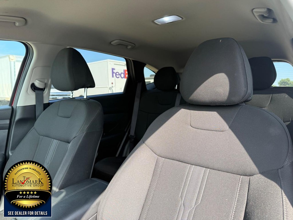 Hyundai Tucson Vehicle Full-screen Gallery Image 9