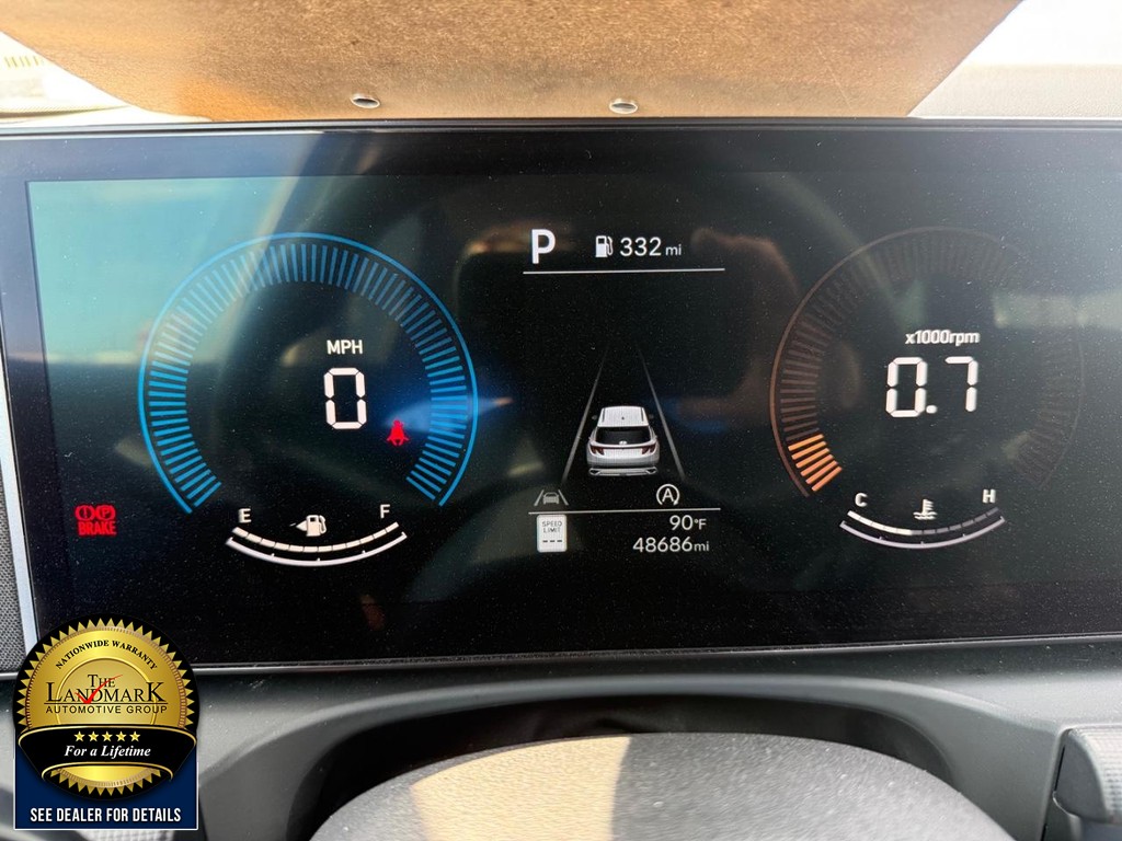 Hyundai Tucson Vehicle Full-screen Gallery Image 12