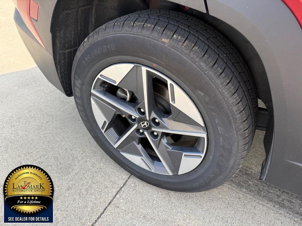 Hyundai Tucson Vehicle Full-screen Gallery Image 19