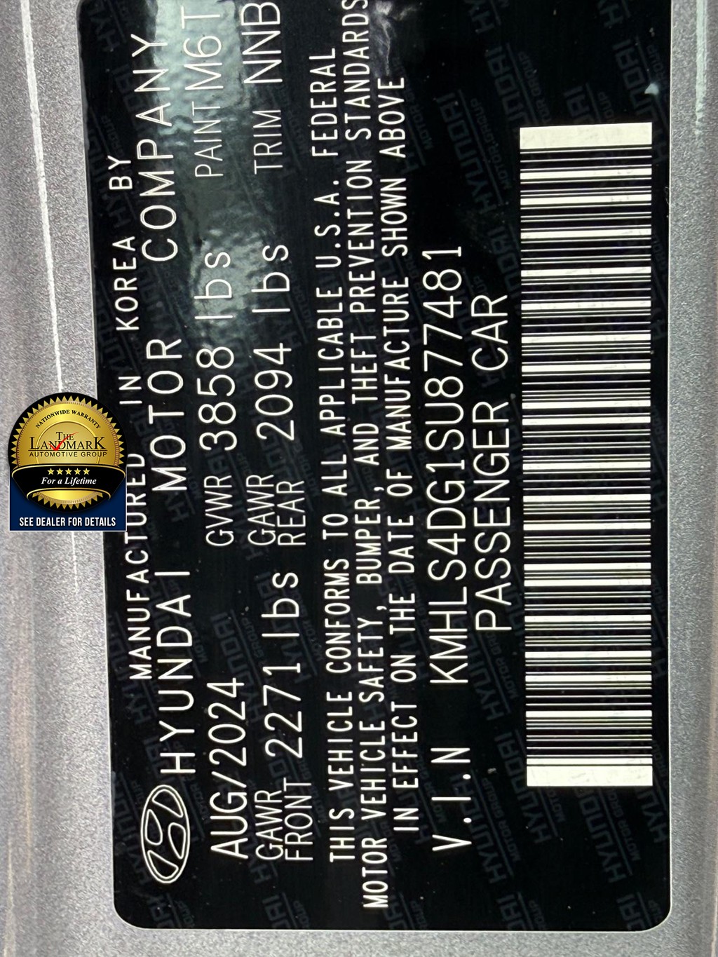 Hyundai Elantra Vehicle Full-screen Gallery Image 22