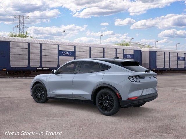 Ford Mustang Mach-E Vehicle Full-screen Gallery Image 4