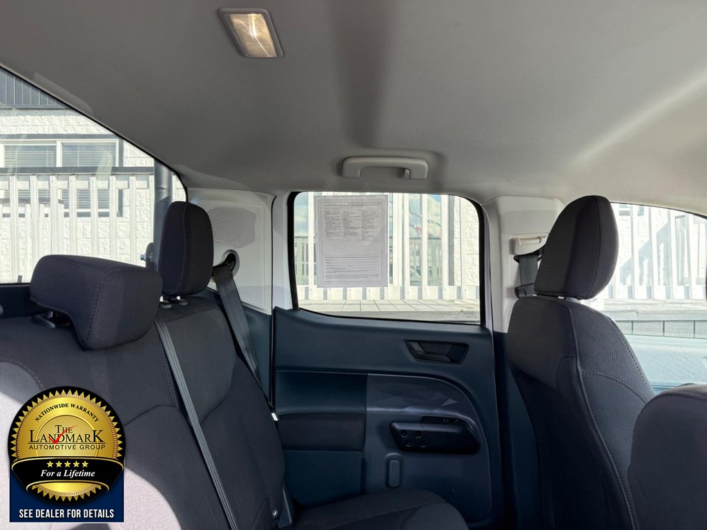 Ford Maverick Vehicle Full-screen Gallery Image 14