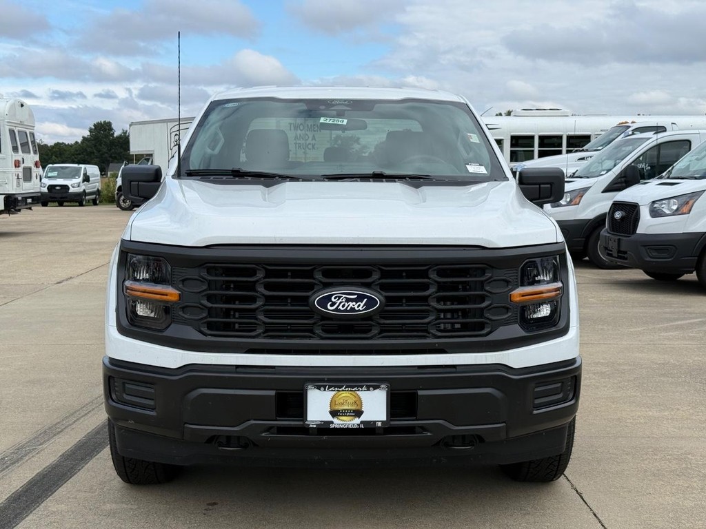 Ford F-150 Vehicle Full-screen Gallery Image 2
