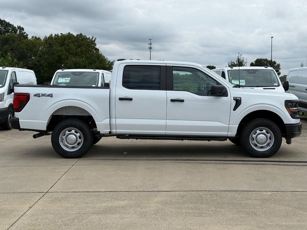Ford F-150 Vehicle Full-screen Gallery Image 4