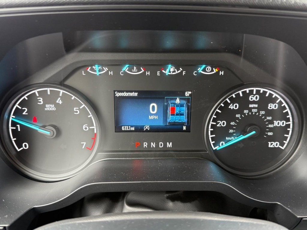 Ford F-150 Vehicle Full-screen Gallery Image 12