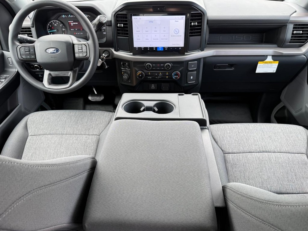 Ford F-150 Vehicle Full-screen Gallery Image 15