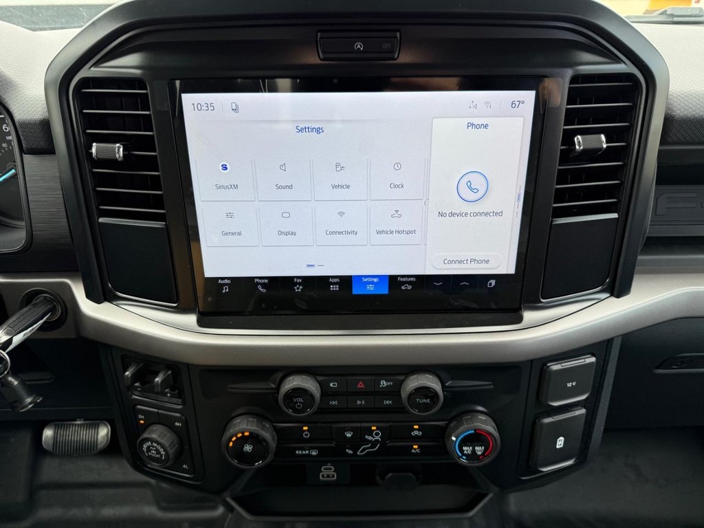 Ford F-150 Vehicle Full-screen Gallery Image 17