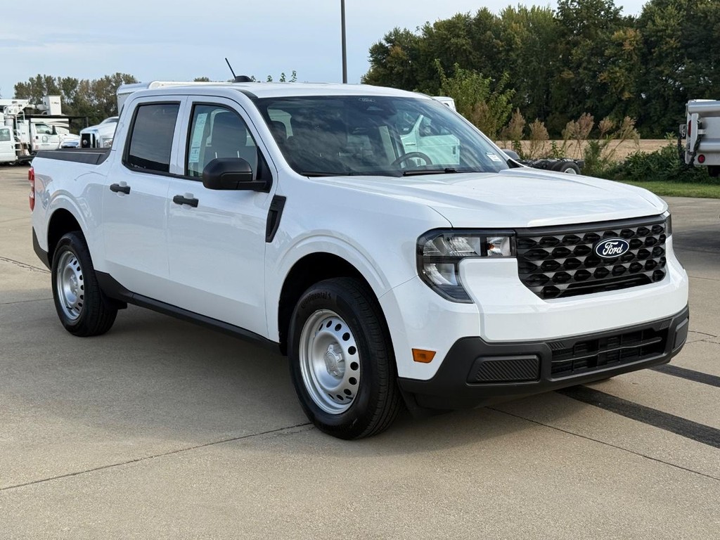Ford Maverick Vehicle Full-screen Gallery Image 3