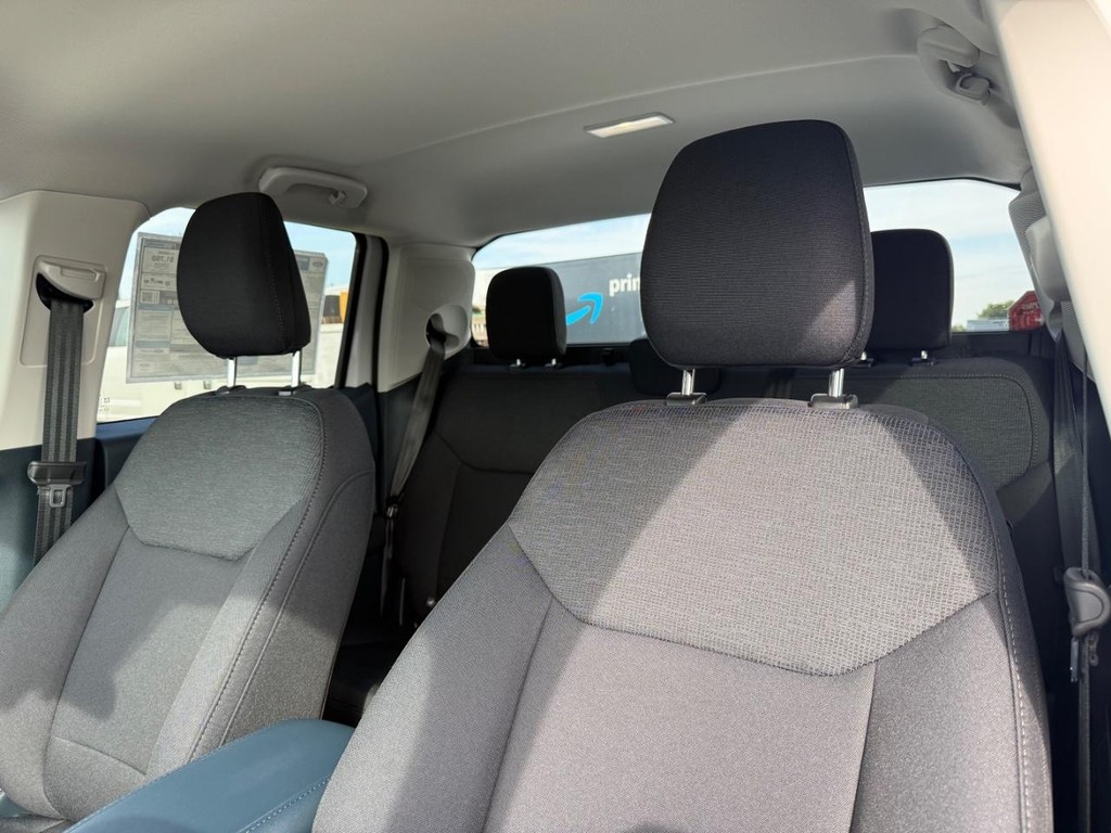 Ford Maverick Vehicle Full-screen Gallery Image 9